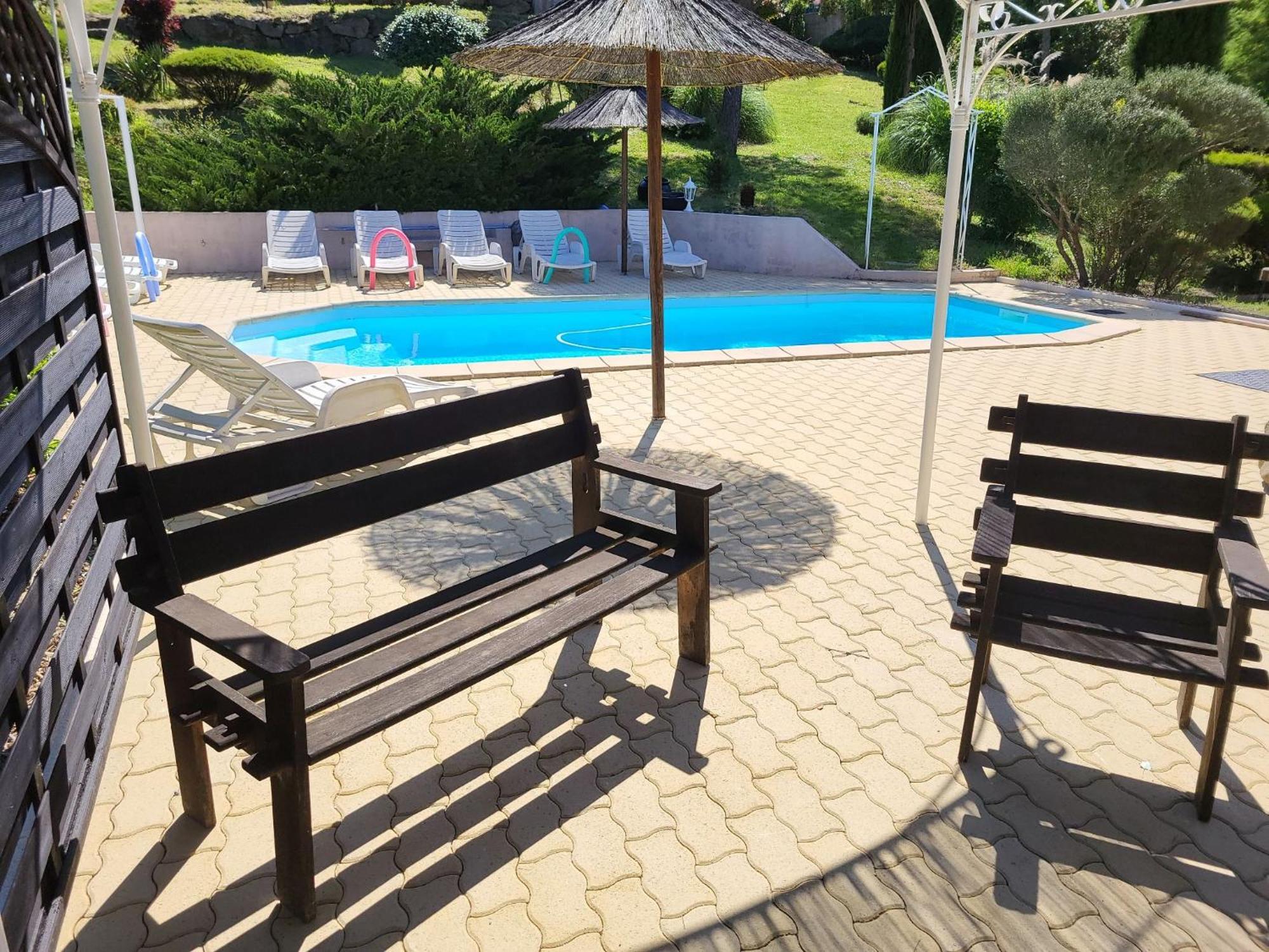 15Mn De Cannes, Villa La Soleiade , 3Gites 2-4 Pers Type T2, Climatises, Piscine, Au Lac De Saint-Cassien Var مونتارو المظهر الخارجي الصورة