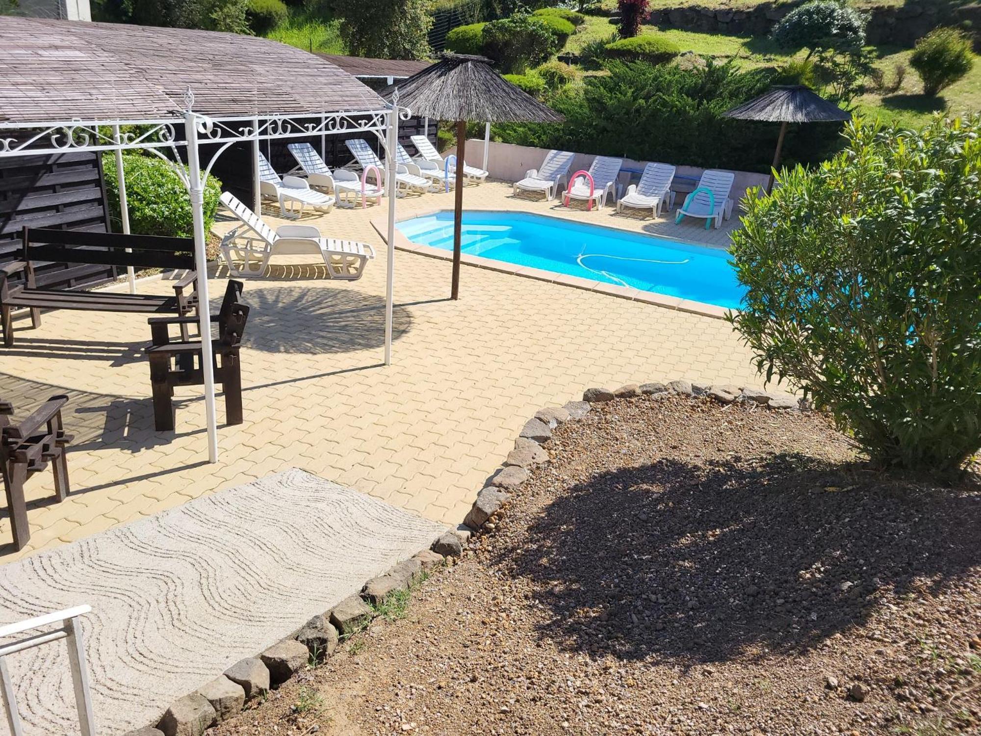 15Mn De Cannes, Villa La Soleiade , 3Gites 2-4 Pers Type T2, Climatises, Piscine, Au Lac De Saint-Cassien Var مونتارو المظهر الخارجي الصورة