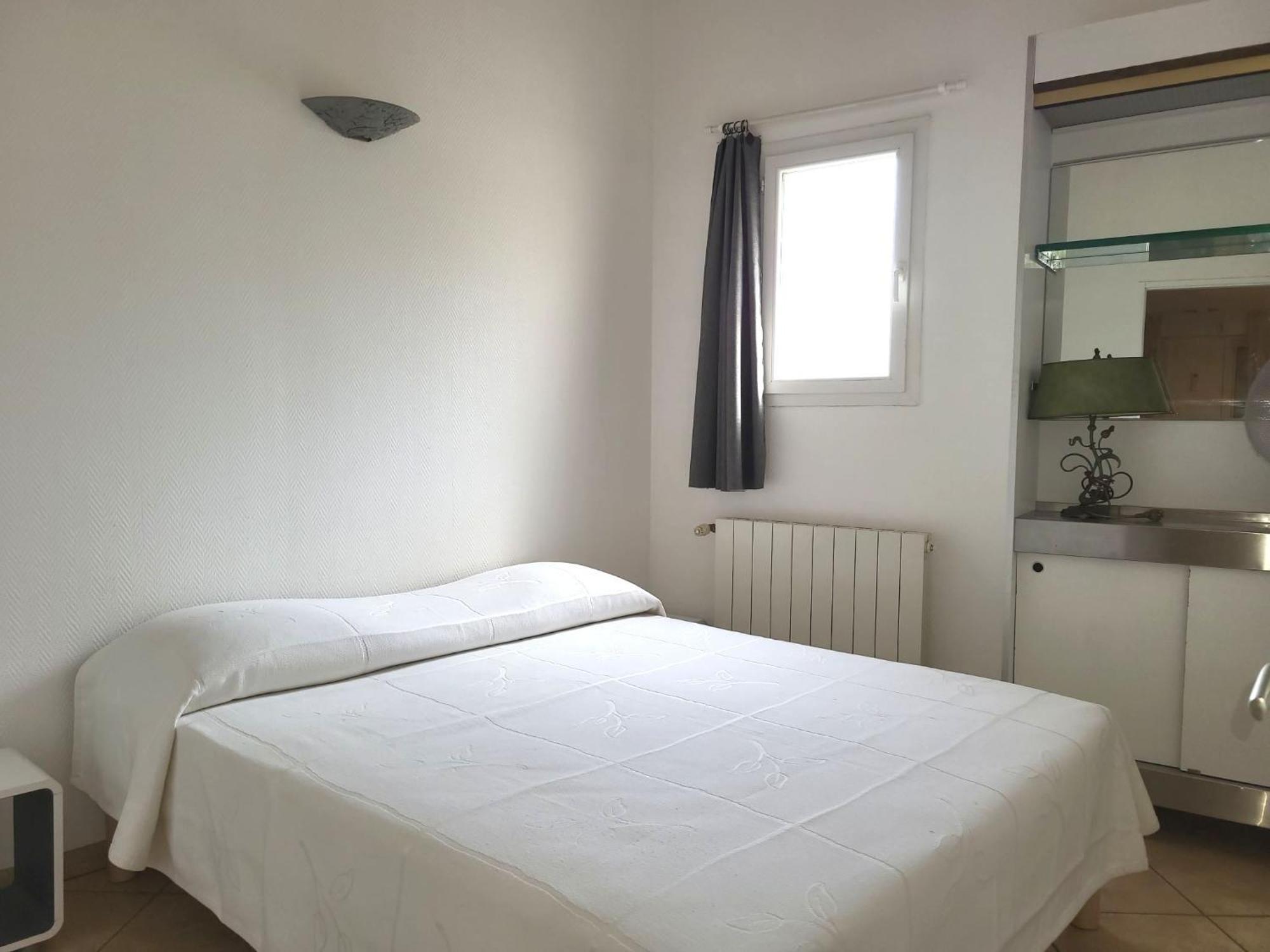 15Mn De Cannes, Villa La Soleiade , 3Gites 2-4 Pers Type T2, Climatises, Piscine, Au Lac De Saint-Cassien Var مونتارو المظهر الخارجي الصورة
