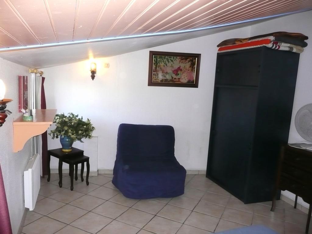 15Mn De Cannes, Villa La Soleiade , 3Gites 2-4 Pers Type T2, Climatises, Piscine, Au Lac De Saint-Cassien Var مونتارو المظهر الخارجي الصورة