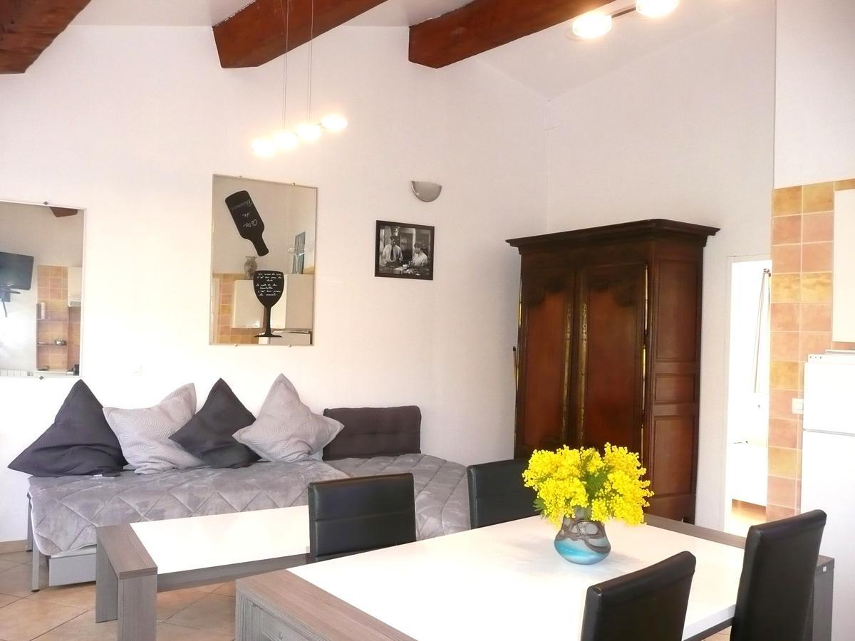 15Mn De Cannes, Villa La Soleiade , 3Gites 2-4 Pers Type T2, Climatises, Piscine, Au Lac De Saint-Cassien Var مونتارو المظهر الخارجي الصورة